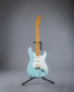 Fender Classic Series '50s Stratocaster, Daphne Blue - Image 2