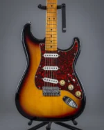 Fender Mexican Standard Stratocaster - Image 3